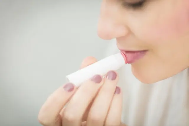 How To Repair Severely Cracked And Damage Lips Smooth